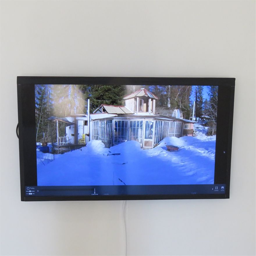 Surveillance camera / 2019 / Live footage from Liikkuva Linna / Project Room